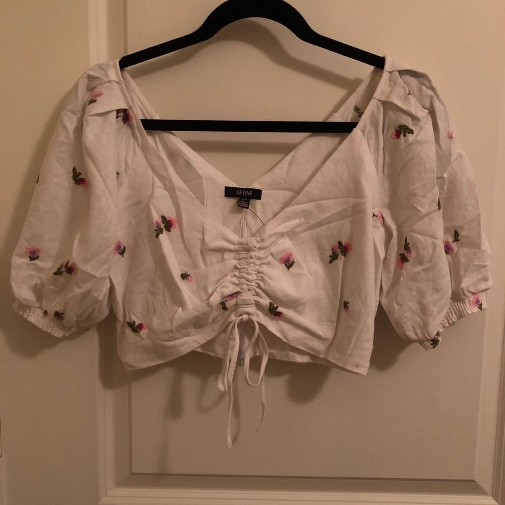 Crop top with flowers